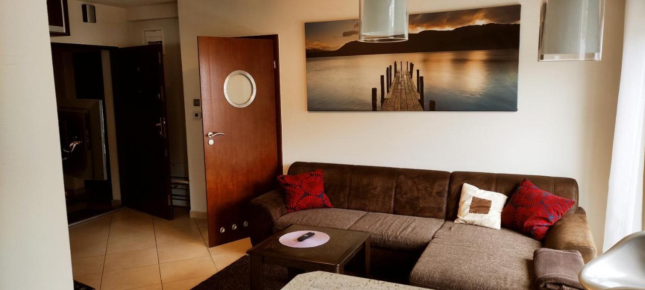 Apartament Przy Plazy Поберово Екстериор снимка